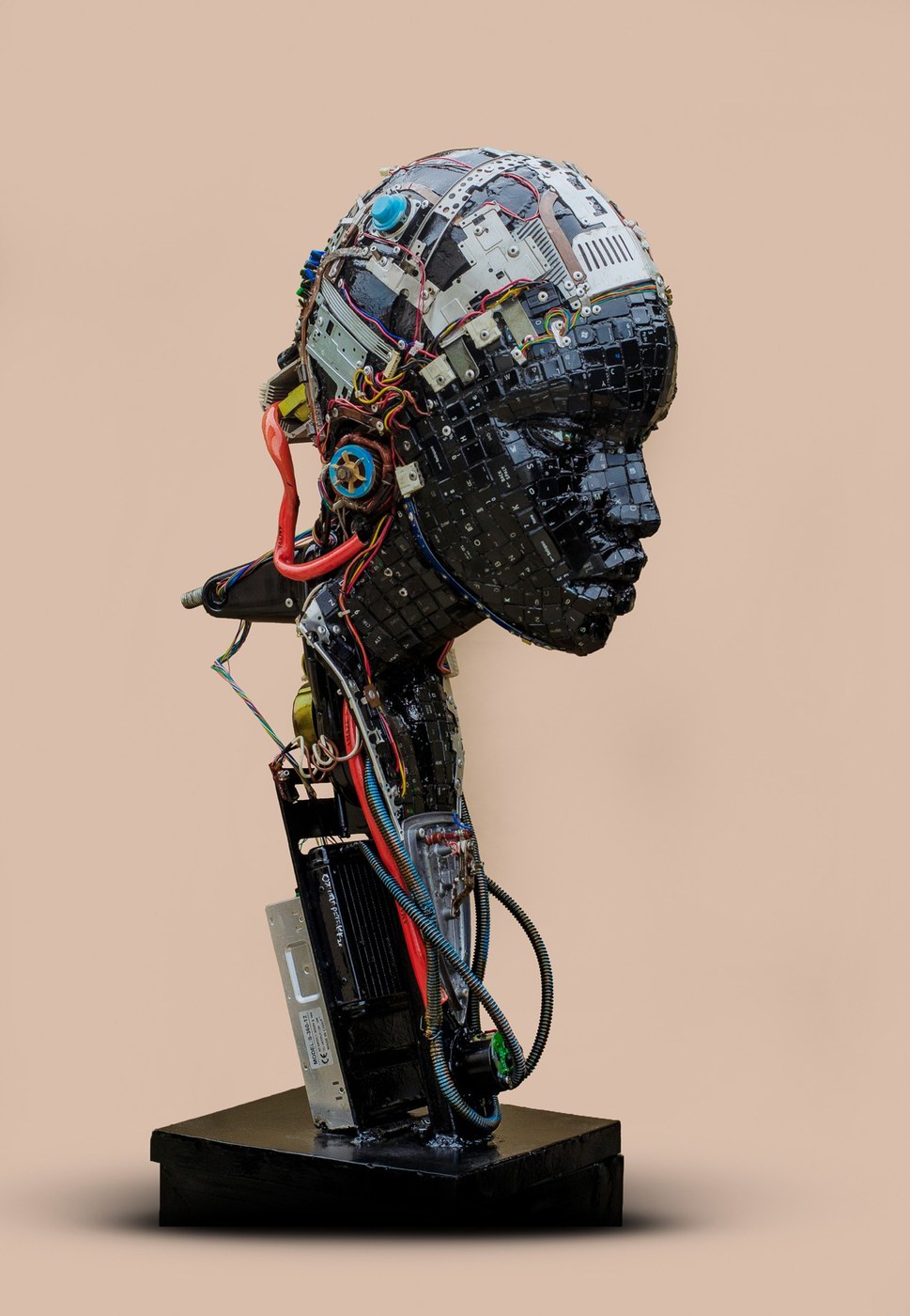 Ozuma Patrick Chidiebube sculpture: I've Mastered the Chaos