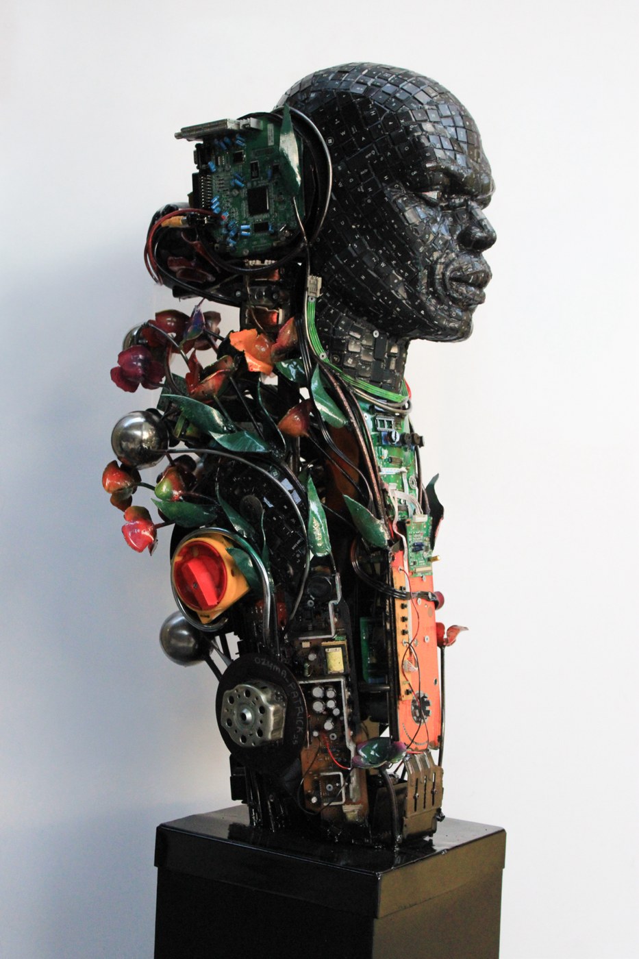 Ozuma Patrick Chidiebube sculpture: The Man and Environment